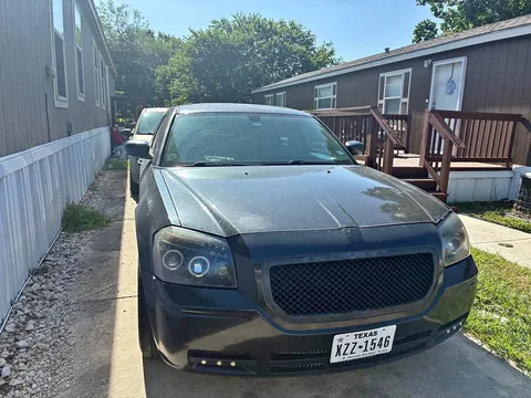 2005 Dodge Magnum SE Sport Wagon 4D