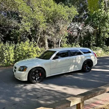 2005 Dodge Magnum SRT8 Sport Wagon 4D