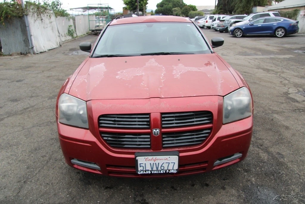 2005 Dodge Magnum 2nd Gen Wagon - Image 9 of 21