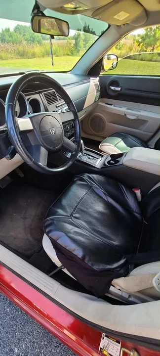 2005 Dodge Magnum 2nd Gen Wagon - Image 3 of 5