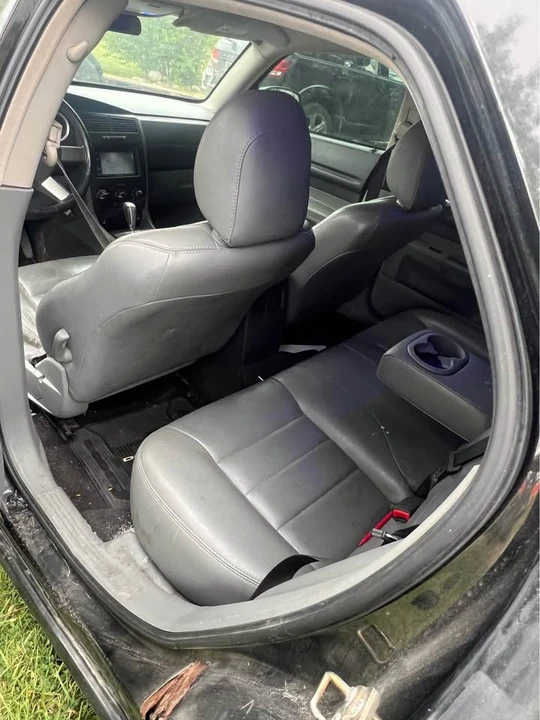 2005 Dodge Magnum 2nd Gen Wagon - Image 5 of 5