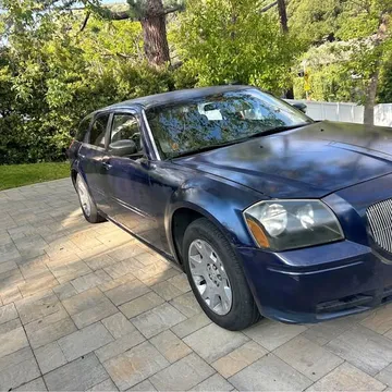 2005 Dodge Magnum SXT Sport Wagon 4D