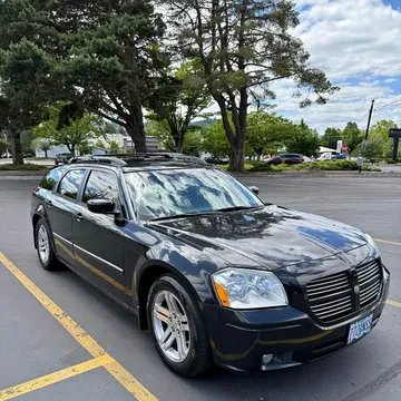 2005 Dodge Magnum SXT Sport Wagon 4D