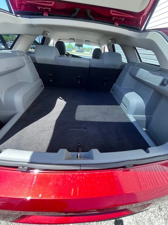 2005 Dodge Magnum 2nd Gen Wagon - Image 14 of 19