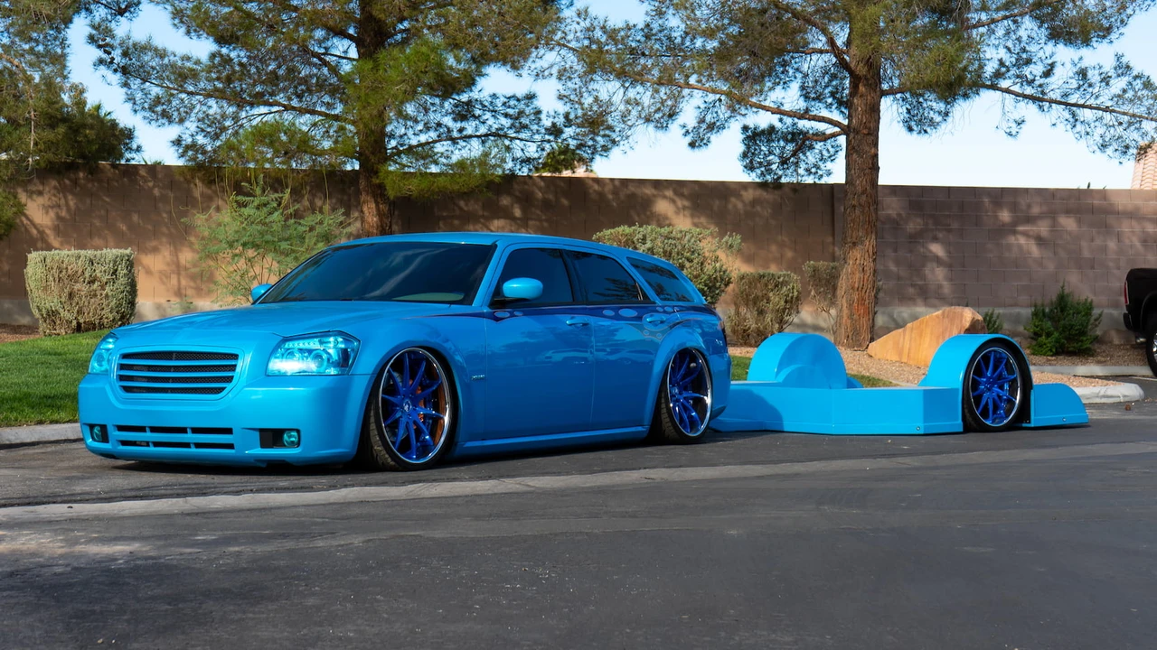2005 Dodge Magnum 2nd Gen Wagon - Image 4 of 31