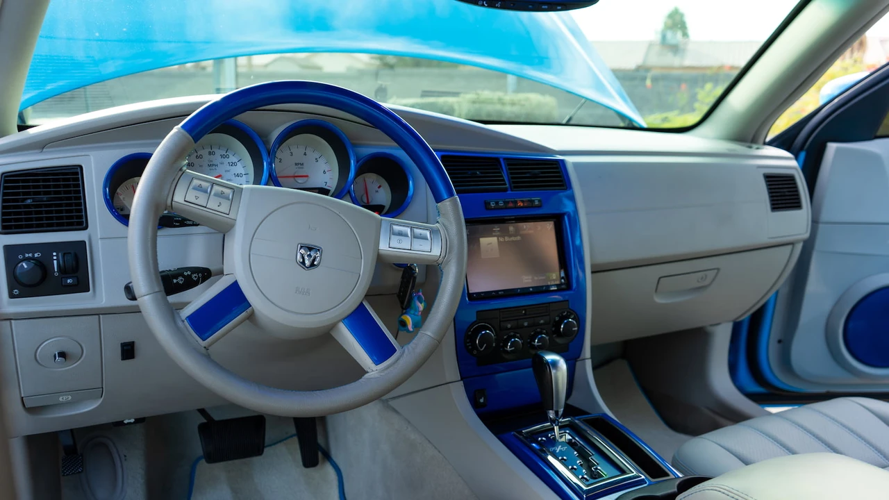 2005 Dodge Magnum 2nd Gen Wagon - Image 20 of 31