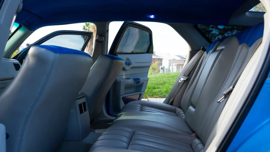2005 Dodge Magnum 2nd Gen Wagon - Image 9 of 31