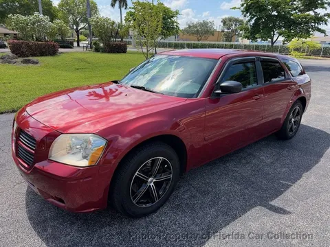 2005 Dodge Magnum SXT Wagon