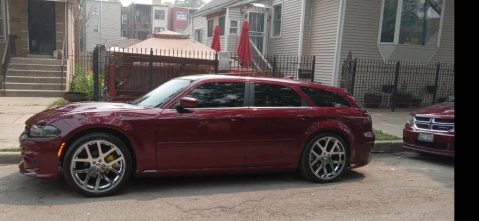 2005 Dodge Magnum 2nd Gen Wagon - Image 9 of 9