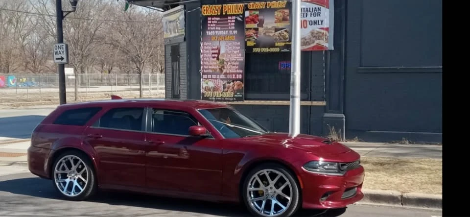 2005 Dodge Magnum 2nd Gen Wagon - Image 5 of 9