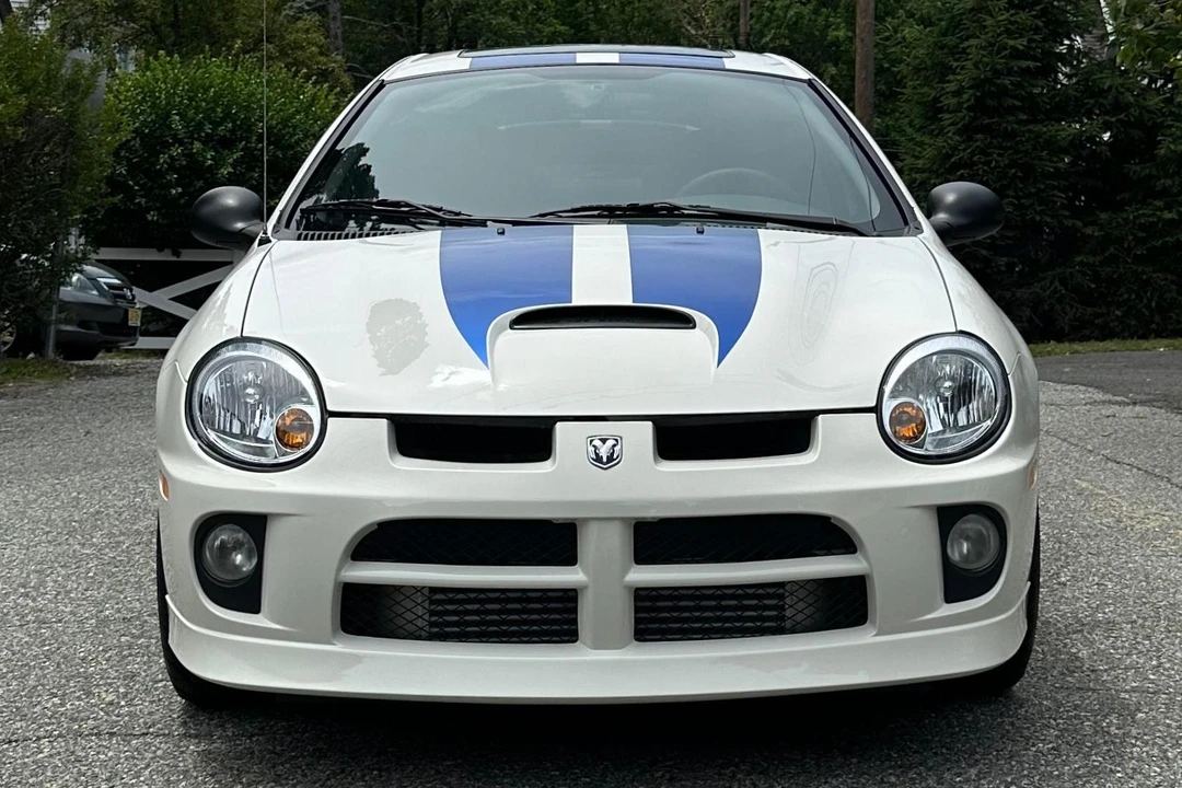 2005 Dodge Neon SRT-4 - Image 2 of 31