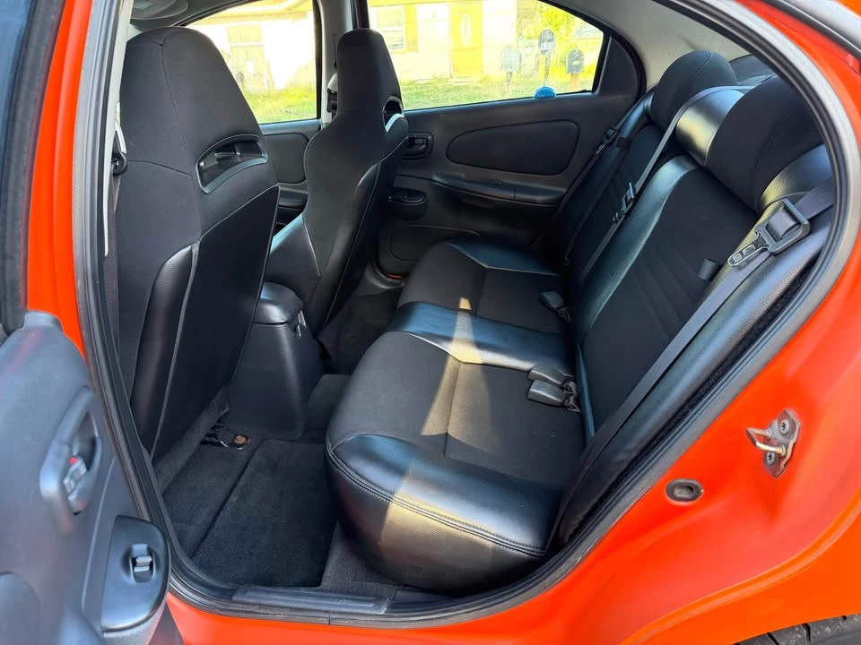 2005 Dodge Neon - Image 12 of 14