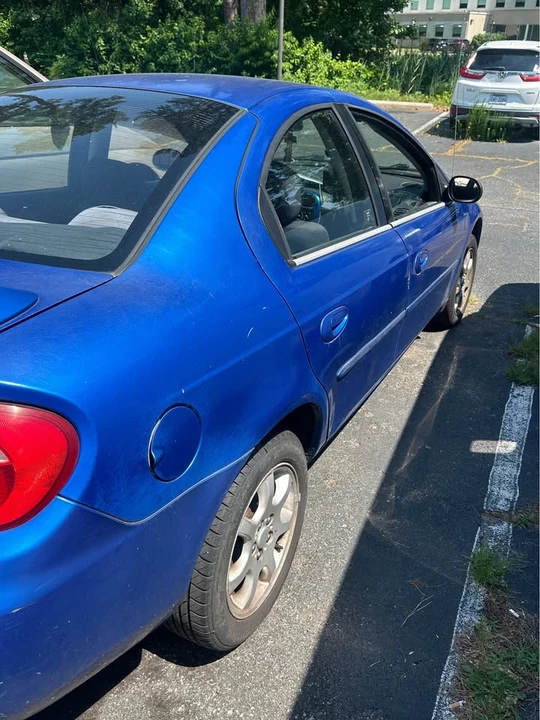 2005 Dodge Neon - Image 4 of 11