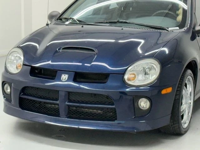2005 Dodge Neon - Image 10 of 12
