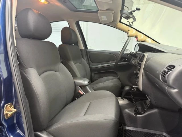 2005 Dodge Neon - Image 19 of 21