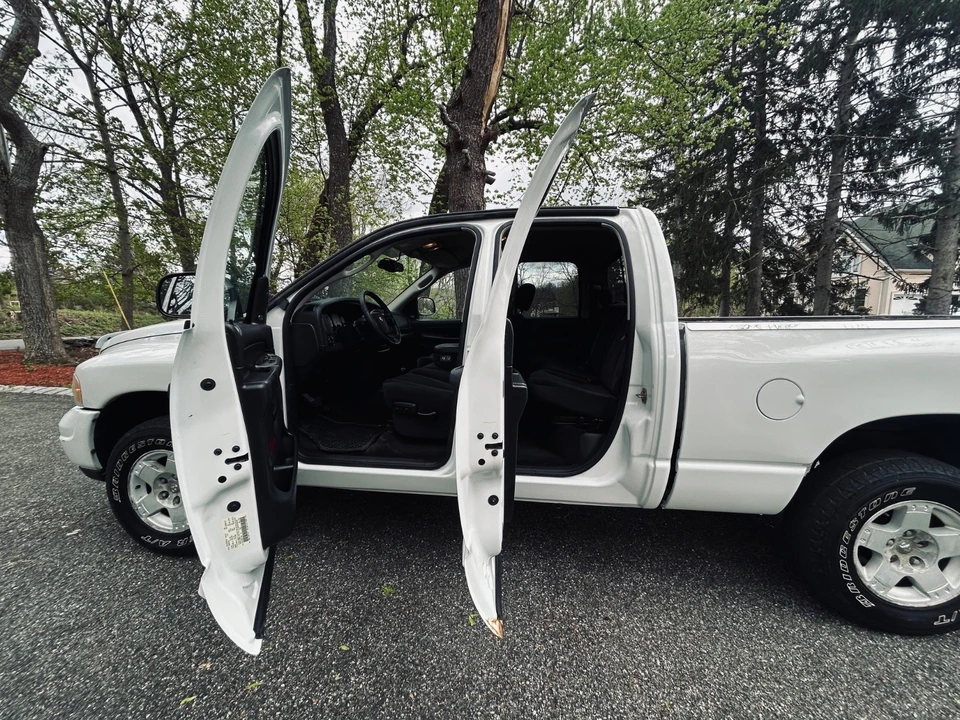 2005 Dodge Ram 3rd Gen - Image 14 of 31