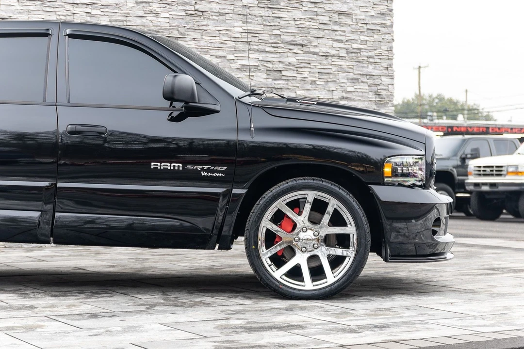 2005 Dodge Ram SRT-10 3rd Gen - Image 13 of 21