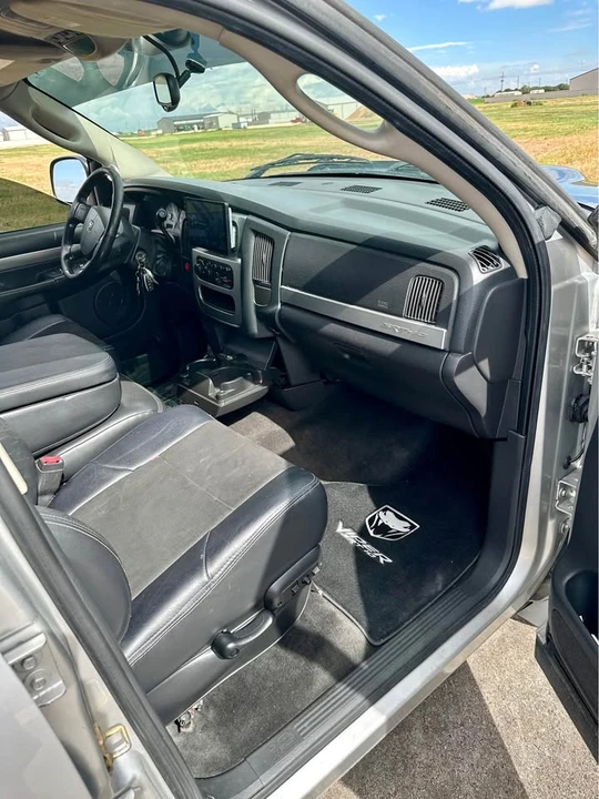 2005 Dodge Ram SRT-10 3rd Gen - Image 11 of 19