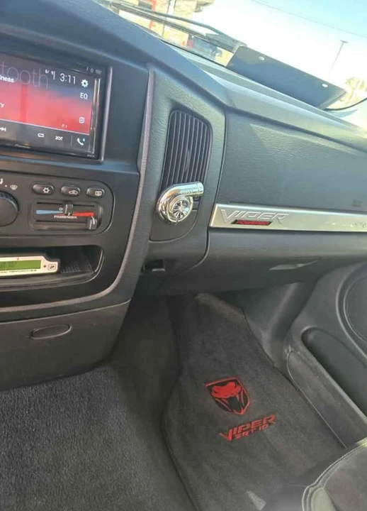2005 Dodge Ram SRT-10 3rd Gen - Image 13 of 20