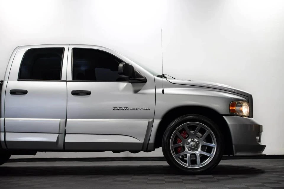 2005 Dodge Ram SRT-10 3rd Gen - Image 5 of 10