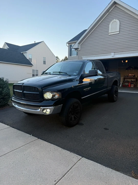 2005 Dodge Ram 3rd Gen - Image 2 of 12