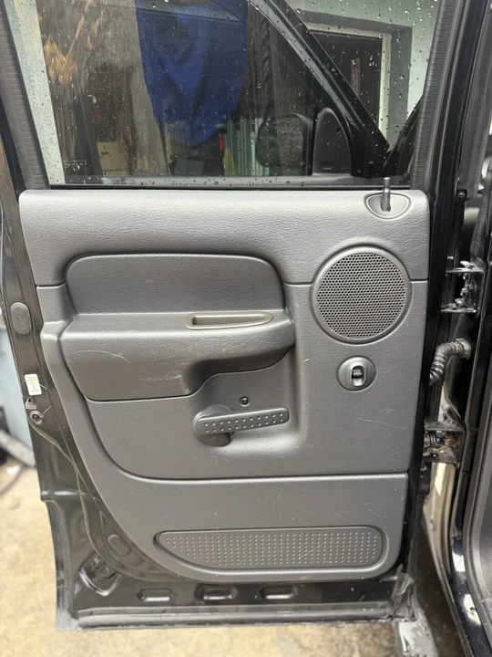 2005 Dodge Ram 3rd Gen - Image 15 of 18