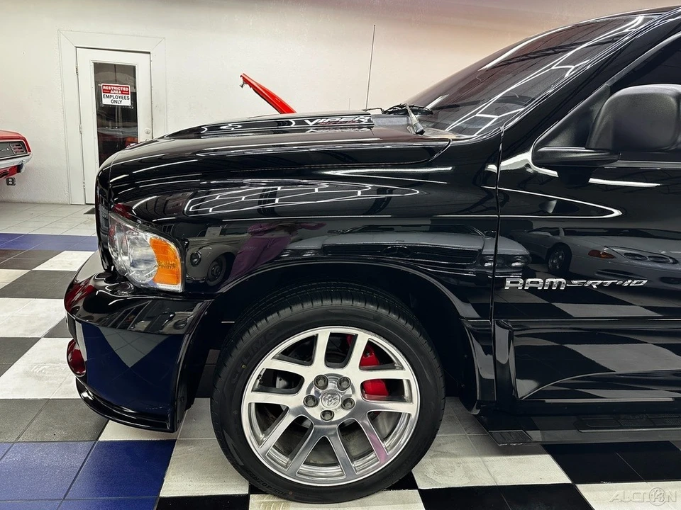 2005 Dodge Ram SRT-10 3rd Gen - Image 10 of 21