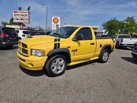 2005 Dodge Ram 1500 Regular Cab SRT-10 Pickup 2D 6 1/4 ft