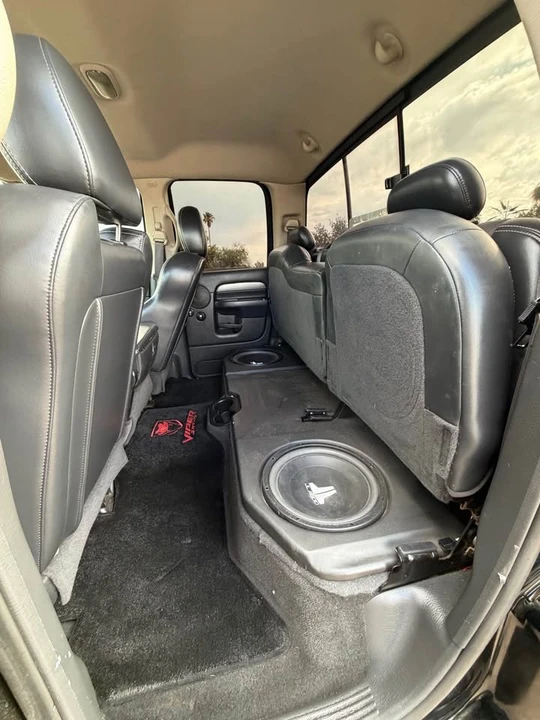 2005 Dodge Ram SRT-10 3rd Gen - Image 11 of 19