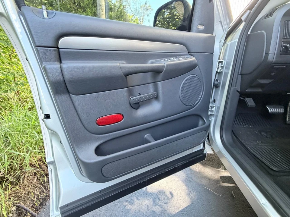 2005 Dodge Ram SRT-10 3rd Gen - Image 19 of 31