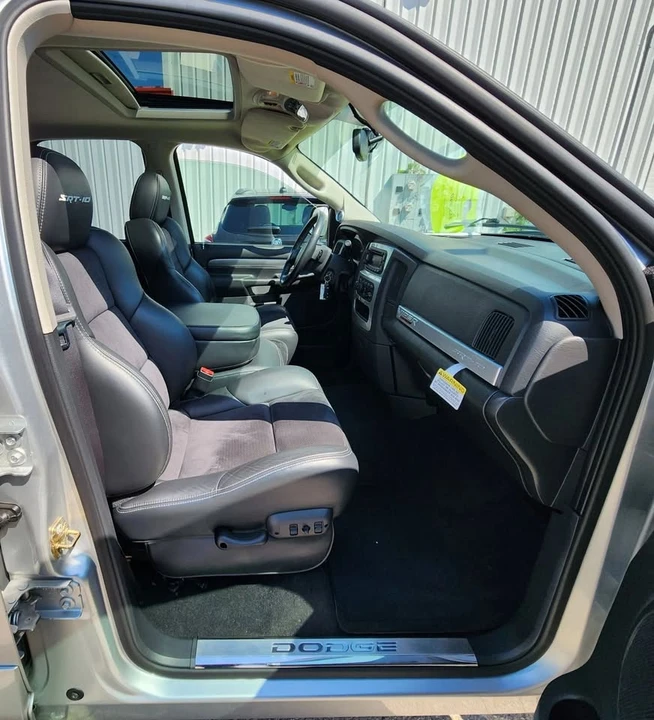 2005 Dodge Ram SRT-10 3rd Gen - Image 13 of 20