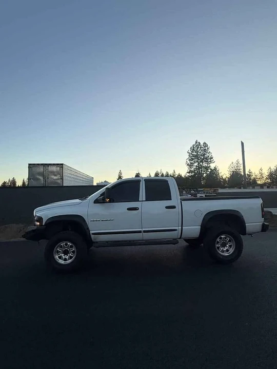 2005 Ram Heavy Duty - Image 4 of 19