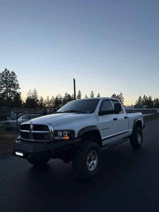 2005 Ram Heavy Duty - Image 3 of 19