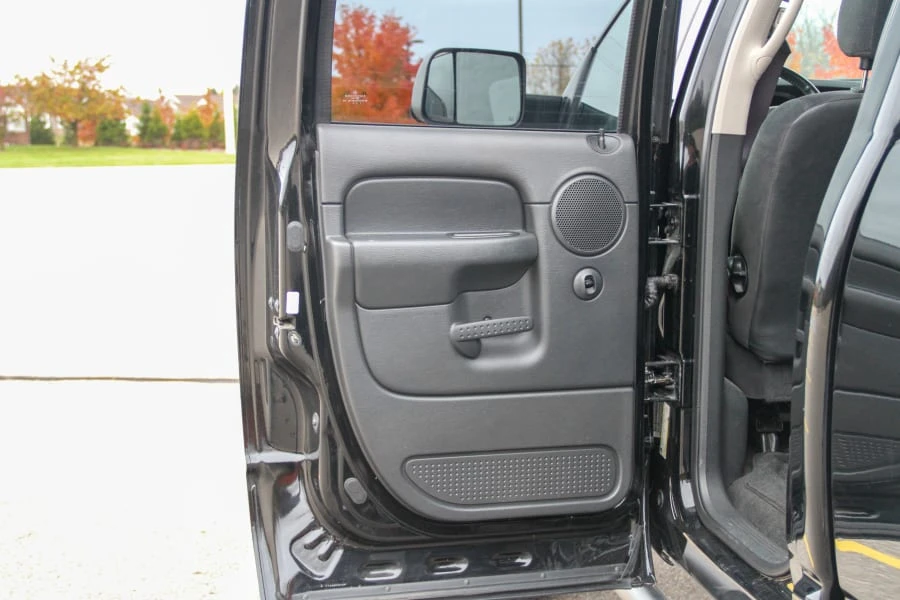 2005 Dodge Ram 3rd Gen - Image 18 of 31