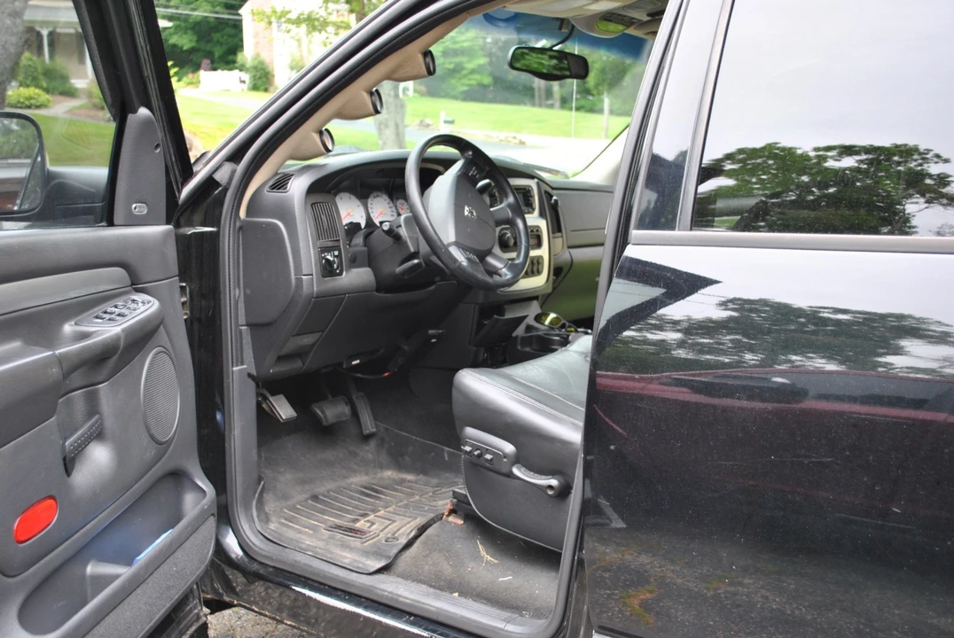 2005 Dodge Ram 3rd Gen - Image 16 of 21