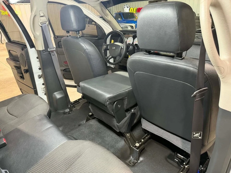 2005 Dodge Ram 3rd Gen - Image 16 of 27