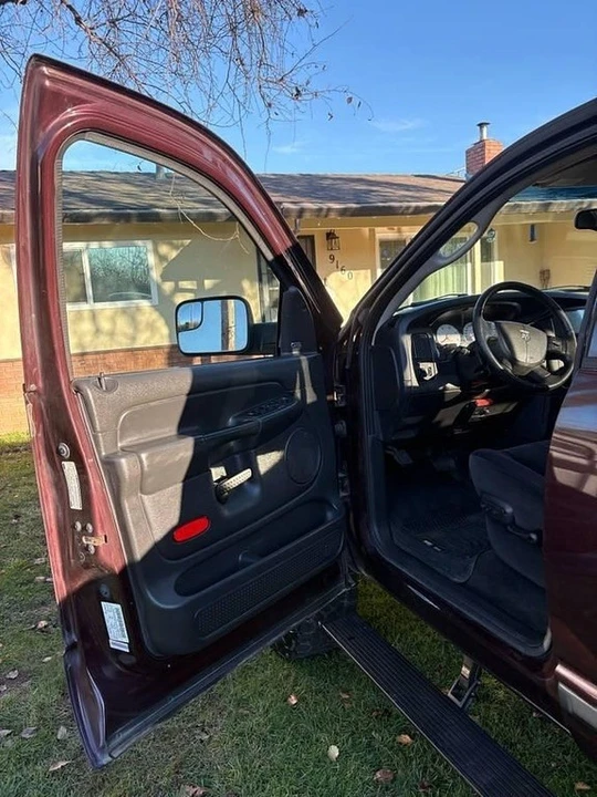 2005 Dodge Ram 3rd Gen - Image 9 of 12