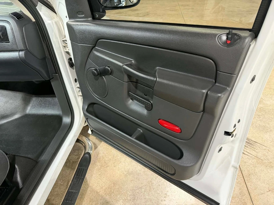 2005 Dodge Ram 3rd Gen - Image 17 of 31