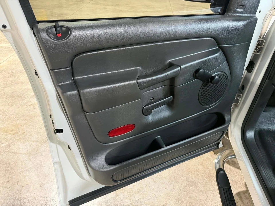 2005 Dodge Ram 3rd Gen - Image 15 of 31
