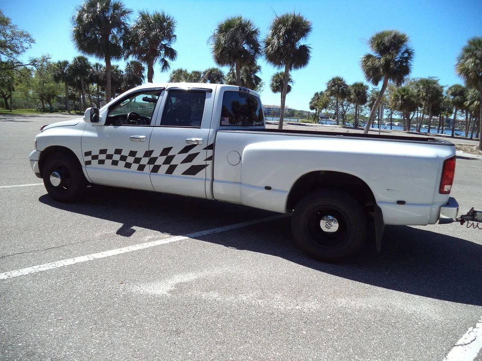 2005 Dodge Ram 3rd Gen - Image 2 of 21