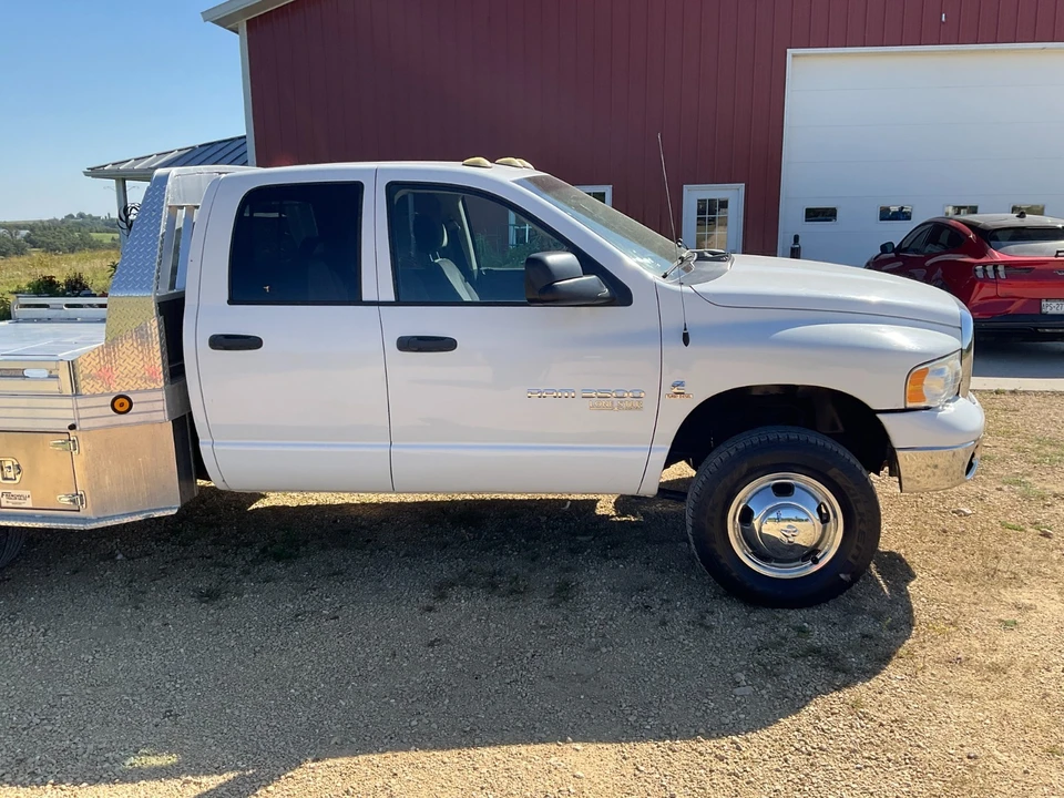2005 Dodge Ram 3rd Gen - Image 2 of 17