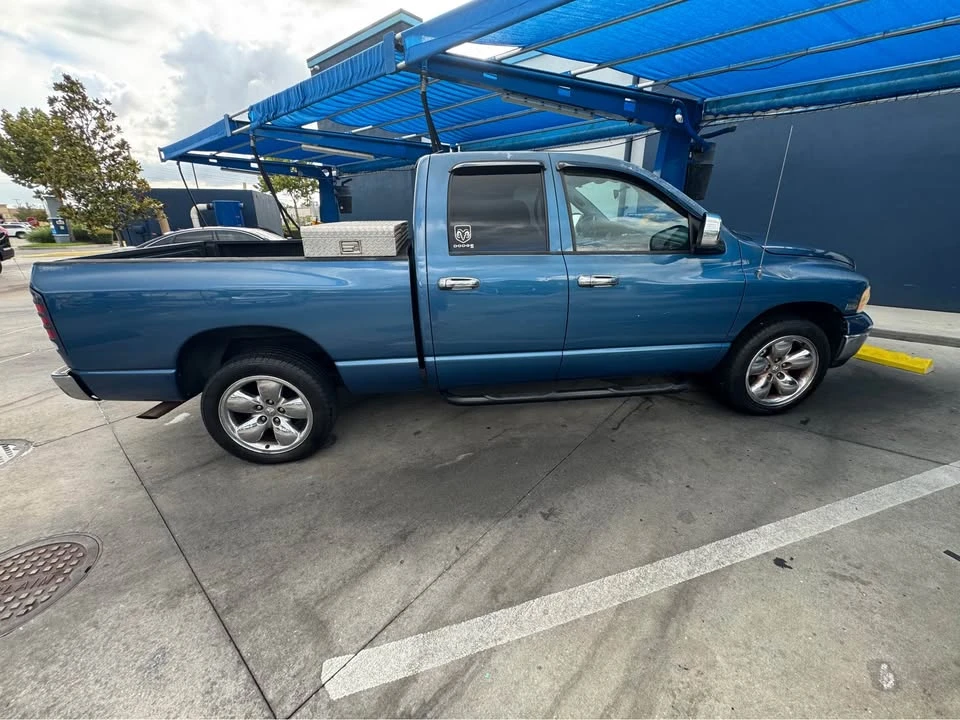 2005 Dodge Ramcharger - Image 8 of 12