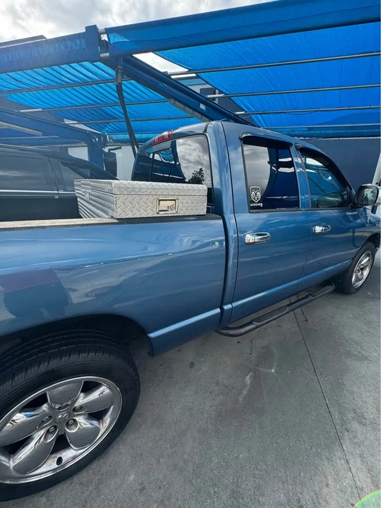2005 Dodge Ramcharger - Image 3 of 12
