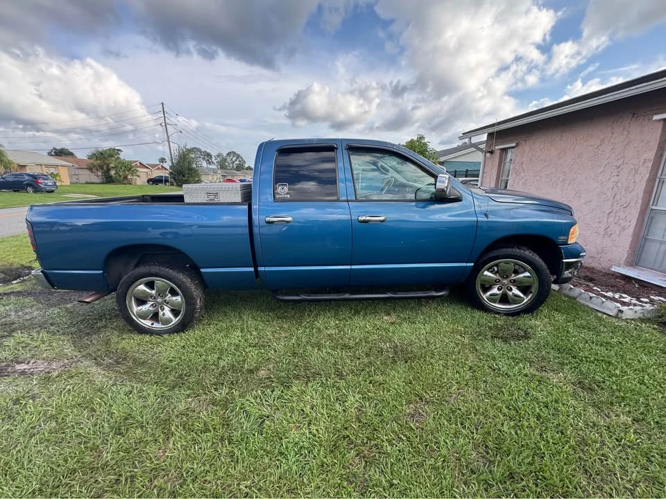 2005 Dodge Ramcharger - Image 6 of 12