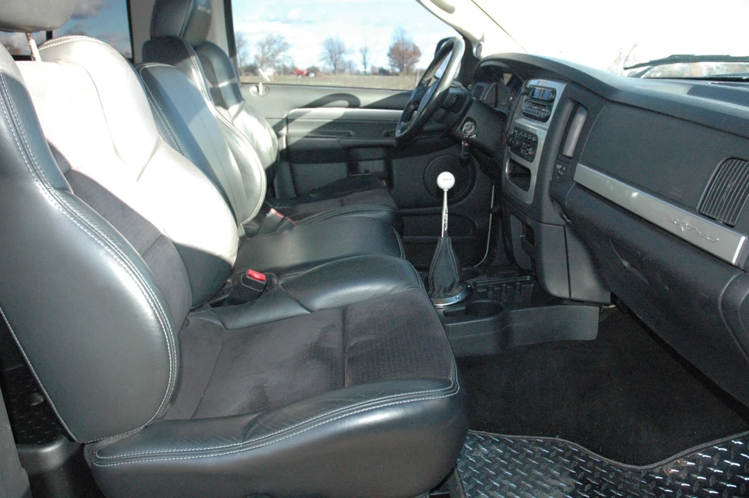 2005 Dodge Ram SRT-10 3rd Gen - Image 15 of 31