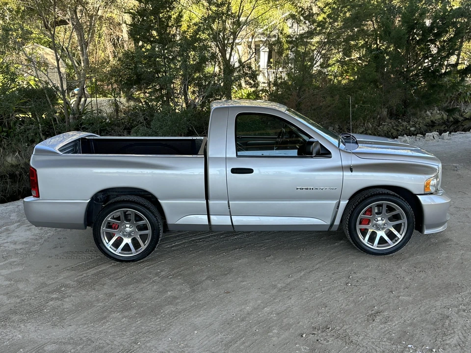 2005 Dodge Ram SRT-10 3rd Gen - Image 16 of 31