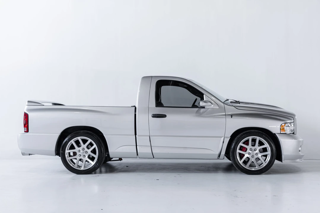 2005 Dodge Ram SRT-10 3rd Gen - Image 25 of 31