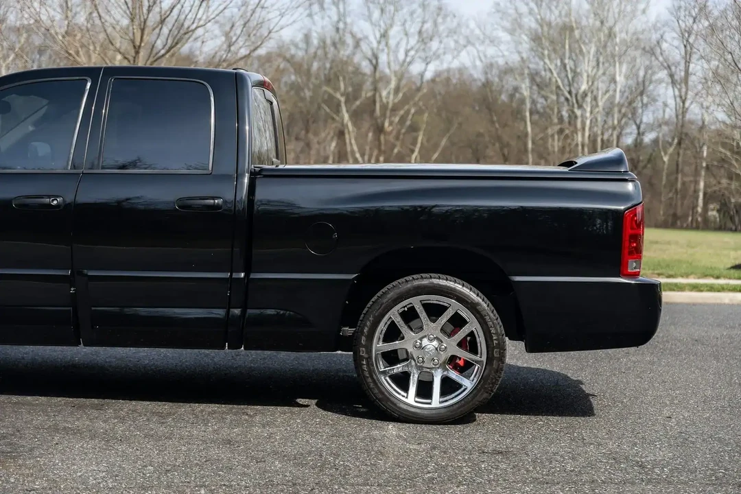 2005 Dodge Ram SRT-10 3rd Gen - Image 21 of 31