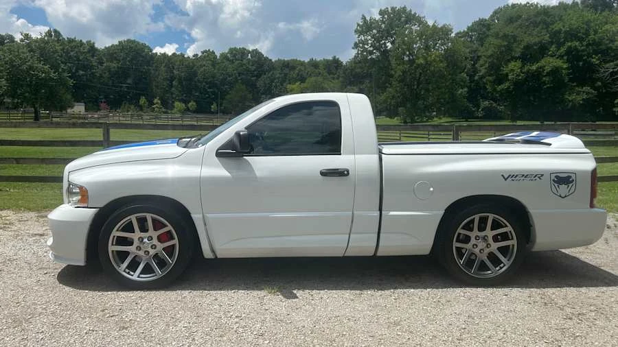 2005 Dodge Ram SRT-10 3rd Gen - Image 7 of 17
