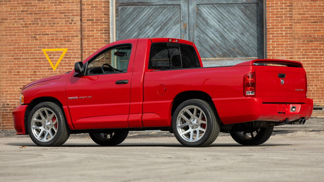2005 Dodge Ram SRT-10 3rd Gen - Image 13 of 31
